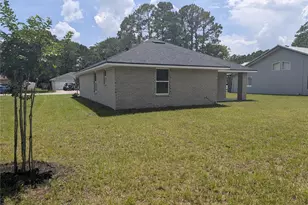 7 Ullynn Pl, Palm Coast, FL 32164 - Photo 4
