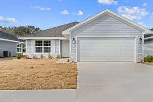 7 Ullynn Pl, Palm Coast, FL 32164 - Photo 1