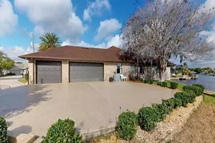 16 Crandell Ct, Palm Coast, FL 32137 - Photo 4