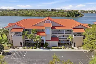 460 Bouchelle Dr, New Smyrna Beach, FL 32169 - Photo 2