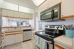 460 Bouchelle Dr, New Smyrna Beach, FL 32169 - Photo 10