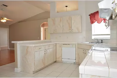 3 Burne Place, Palm Coast, FL 32137 - Photo 8