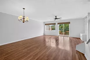 525 Lake Bridge Dr, Ormond Beach, FL 32174 - Photo 8