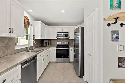 589 Clairmont Lane, South Daytona, FL 32119 - Photo 8