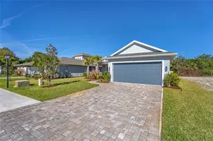 8 N Lakewalk Dr, Palm Coast, FL 32137 - Photo 4