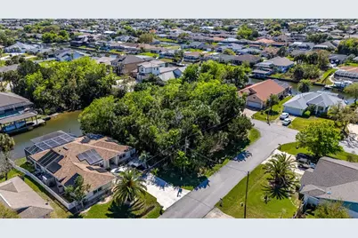 2 Coconut Court, Palm Coast, FL 32137 - Photo 6