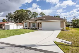 10 Fischer Ln, Palm Coast, FL 32137 - Photo 2