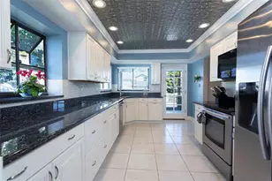 13 Clinton Ct S, Palm Coast, FL 32137 - Photo 2