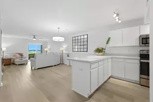 711 N Halifax Ave, Daytona Beach, FL 32118 - Photo 6