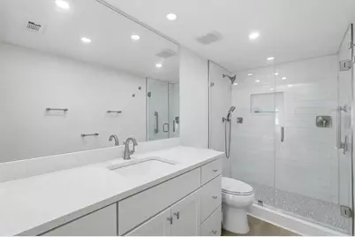 711 N Halifax Avenue #101, Daytona Beach, FL 32118 - Photo 22