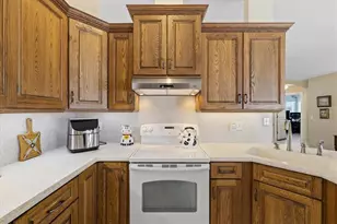 8 Eagle Pl, Palm Coast, FL 32164 - Photo 14