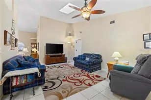 8 Eagle Pl, Palm Coast, FL 32164 - Photo 6