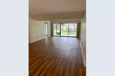 275 Indigo Drive #105, Daytona Beach, FL 32114 - Photo 2