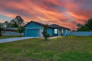 33 Pine Croft Ln, Palm Coast, FL 32164 - Photo 2