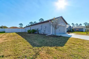 33 Pine Croft Ln, Palm Coast, FL 32164 - Photo 4