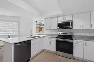 8 Oakmont Ct, Palm Coast, FL 32137 - Photo 16