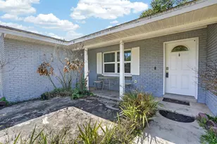 262 Clara Vista St, Debary, FL 32713 - Photo 2