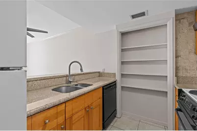 829 1st Street S #3B, Jacksonville Beach, FL 32250 - Photo 4