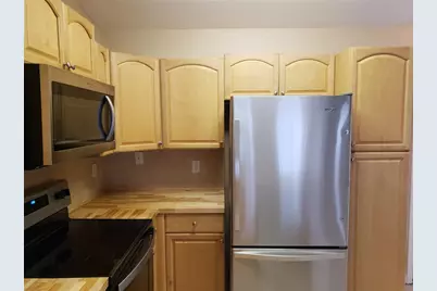 32 Zoeller Ct Court #B, Palm Coast, FL 32164 - Photo 6