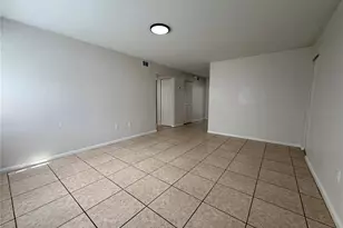 6104 SW 12 Pl, Gainesville, FL 32607 - Photo 2