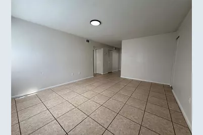 6104 SW 12th Place, Gainesville, FL 32607 - Photo 2