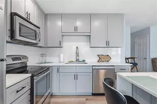 335 N Causeway, New Smyrna Beach, FL 32169 - Photo 6