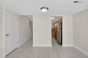 437 N Oleander Ave, Daytona Beach, FL 32118 - Photo 10