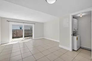 437 N Oleander Ave, Daytona Beach, FL 32118 - Photo 8