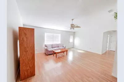 1277 Granada Avenue, Daytona Beach, FL 32117 - Photo 10