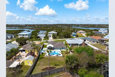 1946 N Daytona Avenue, Flagler Beach, FL 32136 - Photo 2