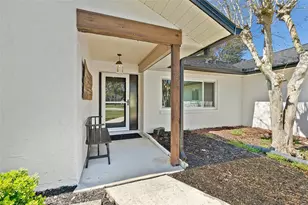 123 Boulder Rock Dr, Palm Coast, FL 32137 - Photo 2