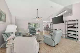 15 Londonderry Dr, Palm Coast, FL 32137 - Photo 8