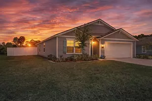 39 Ballenger Ln, Palm Coast, FL 32137 - Photo 1