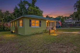 105 Central Ave, Crescent City, FL 32112 - Photo 8