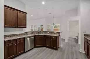 201 NE Greenbrier Ave, Port Saint Lucie, FL 34983 - Photo 8