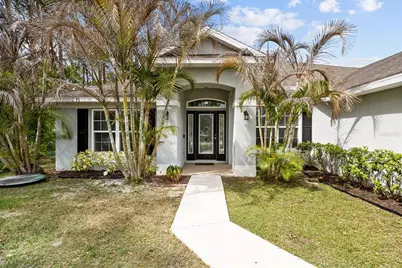 201 NE Greenbrier Avenue, Port Saint Lucie, FL 34983 - Photo 2