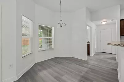 201 NE Greenbrier Avenue, Port Saint Lucie, FL 34983 - Photo 6