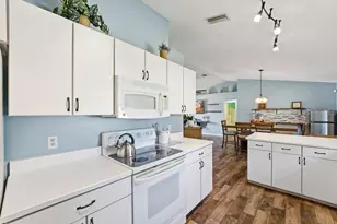 27 Pine Hurst Ln, Palm Coast, FL 32164 - Photo 22