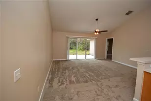 35 Regent Ln, Palm Coast, FL 32164 - Photo 6