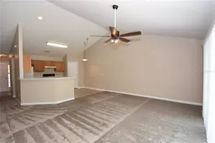 35 Regent Ln, Palm Coast, FL 32164 - Photo 12