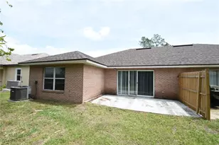 35 Regent Ln, Palm Coast, FL 32164 - Photo 2