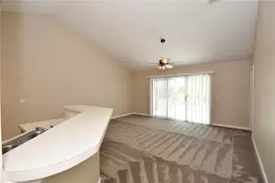 35 Regent Ln, Palm Coast, FL 32164 - Photo 10