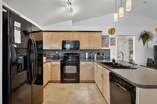 89 Robinson Dr, Palm Coast, FL 32164 - Photo 14