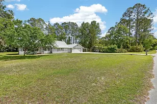 116 Round Lake Cir, Palatka, FL 32177 - Photo 4