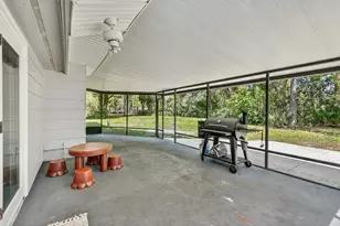 116 Round Lake Cir, Palatka, FL 32177 - Photo 32