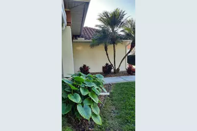 58 Burning Bush Drive, Palm Coast, FL 32137 - Photo 8