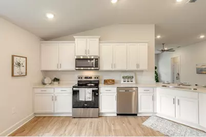 18 Squadron Place, Palm Coast, FL 32164 - Photo 8