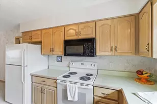 23 Christopher Ct, Palm Coast, FL 32137 - Photo 4