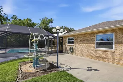 23 Christopher Court, Palm Coast, FL 32137 - Photo 18