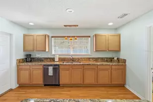 14 Roxanne Ln, Palm Coast, FL 32164 - Photo 16